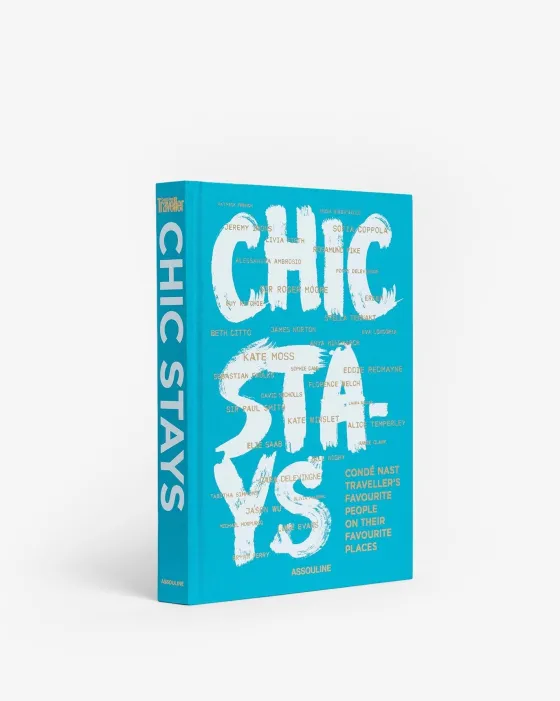 Clearance Chic Stays Classics